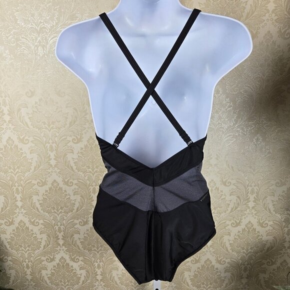 Oakley Size Small Black and Gray One Piece Swimsuit Mesh Accents Adj Straps - Picture 5 of 13